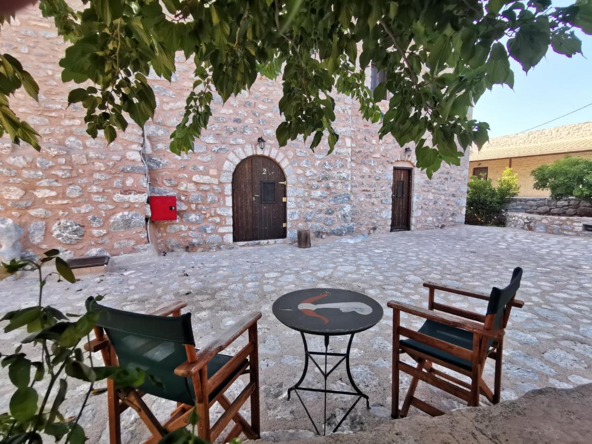 Guesthouse Toxotis Pyrgos Dirou Экстерьер фото