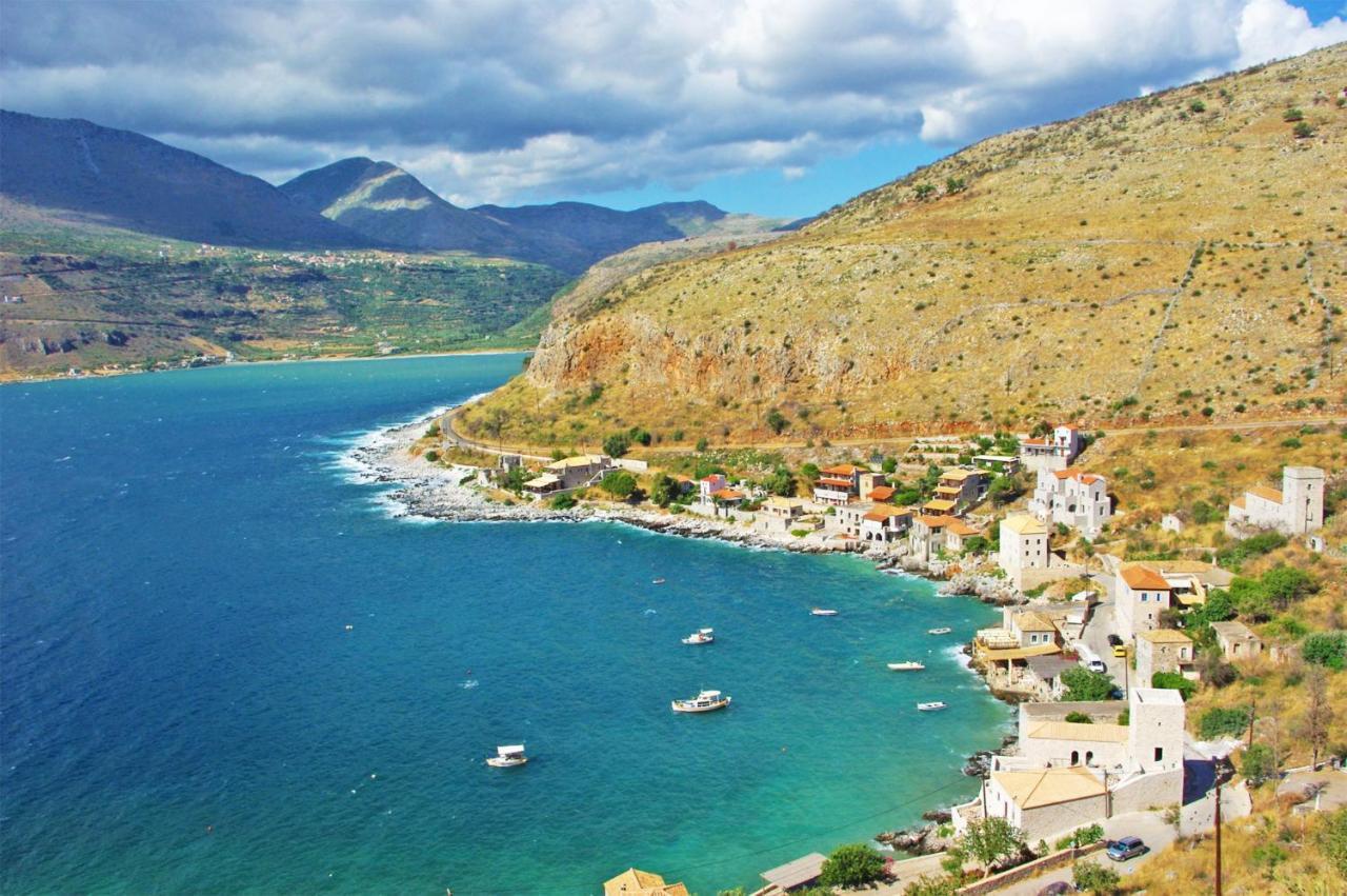 Guesthouse Toxotis Pyrgos Dirou Экстерьер фото