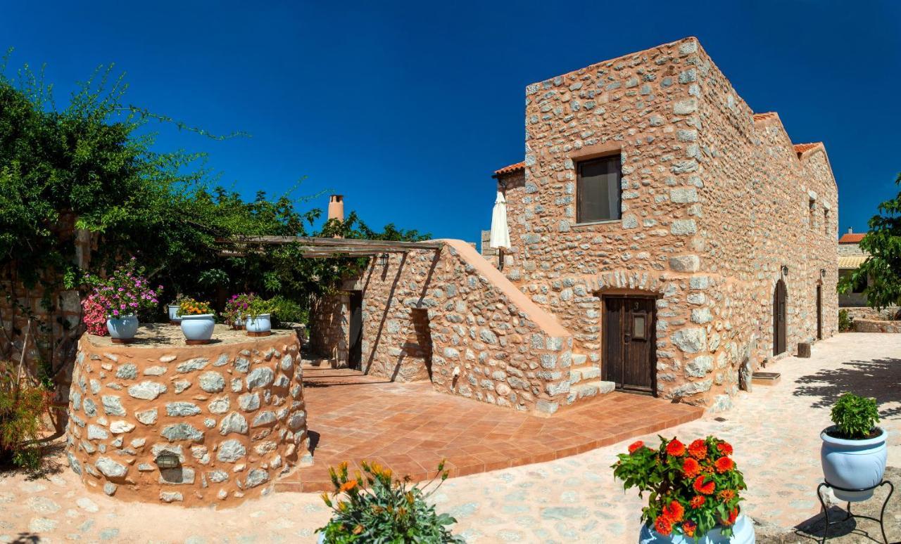 Guesthouse Toxotis Pyrgos Dirou Экстерьер фото