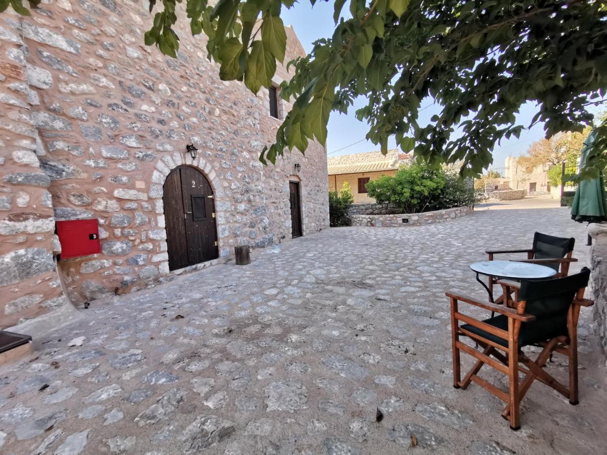 Guesthouse Toxotis Pyrgos Dirou Экстерьер фото