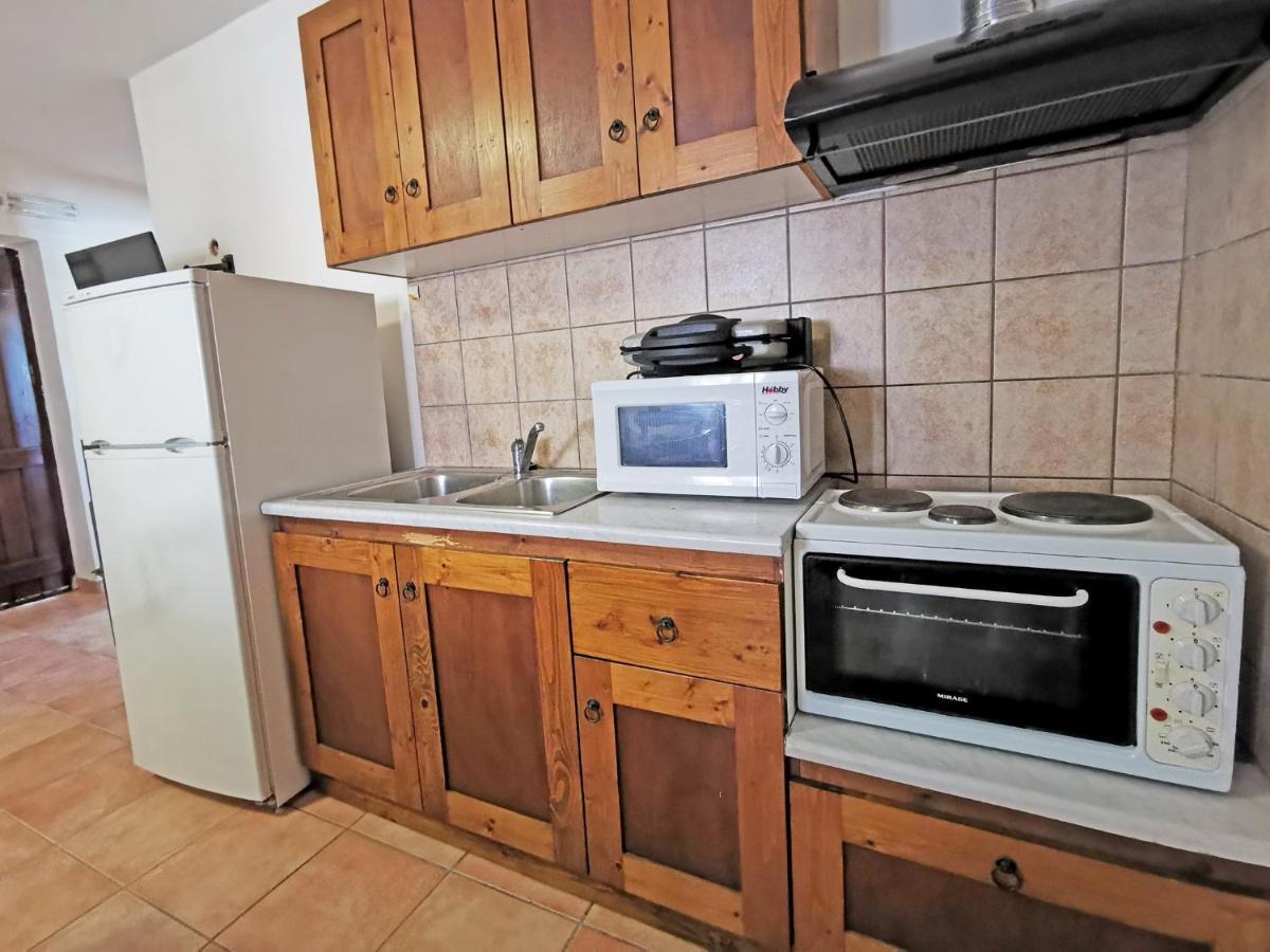 Guesthouse Toxotis Pyrgos Dirou Экстерьер фото